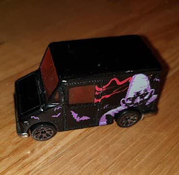 konjic za decu: MATCHBOX - MATTEL auto kombi za isporuku. Automobilcic igracka — 1