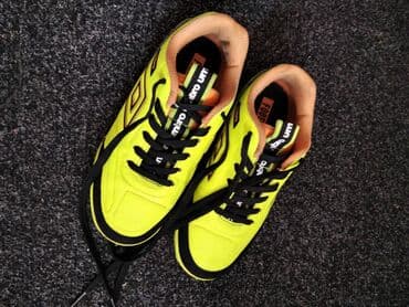 zara za devojcice: Umbro, Veličina - 31 — 2