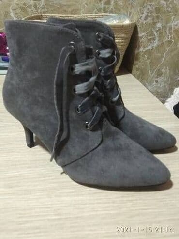 Women's Footwear: Ankle boots, 36 — 1