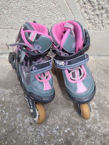 decije papuce ajkula: Roleri br.28-29 sa ug 17.5-18cm.u dobrom stanju — 2