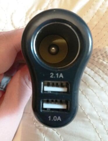 auto kamera 3 u 1: USB auto punjač sa dva USB porta 2 u 1 - USB punjač za auto sa — 3