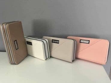 Novčanici: Ženski novčanik, Guess, Materijal: Polyurethane — 11