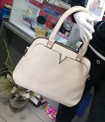 replica parfemi srbija: Valentino — 4