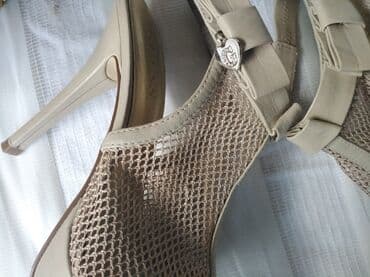 Ženska obuća: Sandale, Guess, 37 — 7