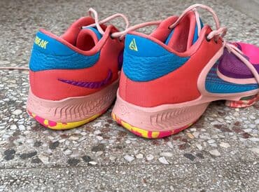 šablone za nokte: Patike, Nike, veličina - 44 — 9