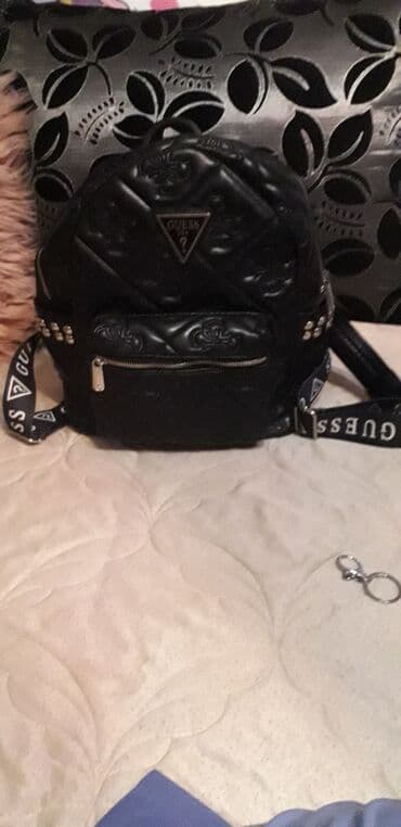 Modni rančevi: Guess — 1