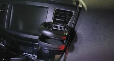 mini klima za auto 12v: Držači za pepeljare čaše flaše univerzalni držač za auto : piće čaše — 1