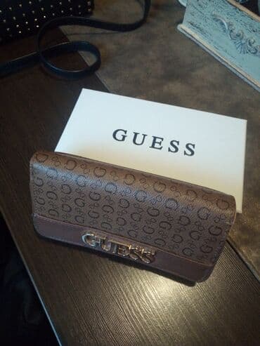Novčanici: Ženski novčanik, Guess, Materijal: Koža — 1