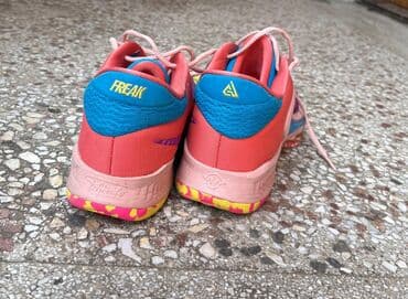 šablone za nokte: Patike, Nike, veličina - 44 — 8