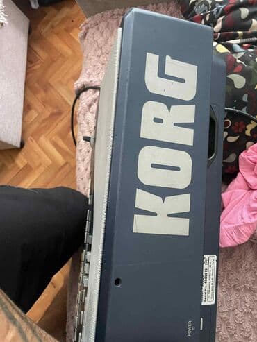 Muzički instrumenti: Klavijatura korg 800 — 6