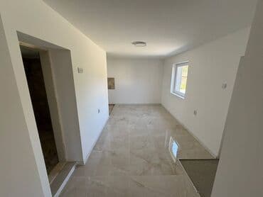 stanovi na prodaju ub: Kompletno renovirana kuća 80m2 Sivac, ul. Savska 9 Cena 38.000e — 6