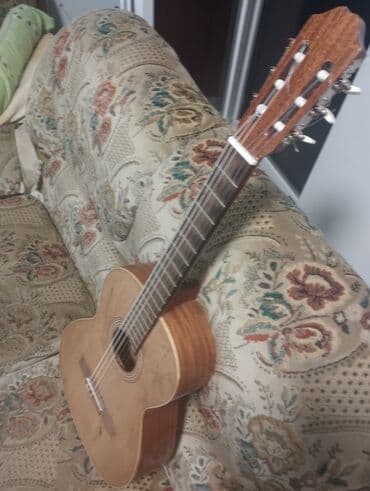how i met your mother sa prevodom sve epizode: Musical Remolino Madrid Spain gitara - Pogodna za studente i za — 5