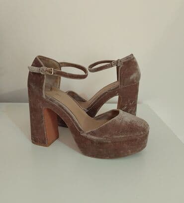 stradivarius kaisevi: Sandale, Stradivarius, 41 — 2