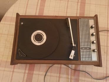 Pojačala i prijemnici: Tanjir,ruka,igla za retro,stari gramofon - Star Nepoznato stanje — 13