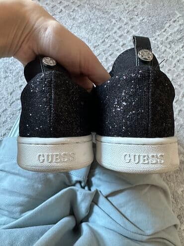 aplikator za sociva: Guess, 41, bоја - Crna — 5