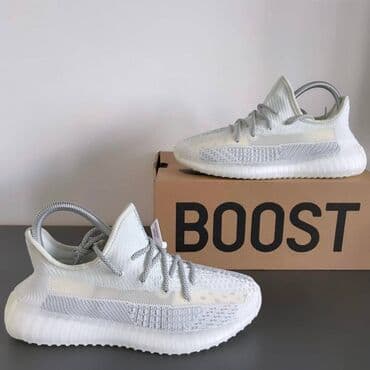 zara obuca velicine: Adidas Yeezy Boost 350 patike A klasa

Novo.
Brojevi 36 do 46 — 4