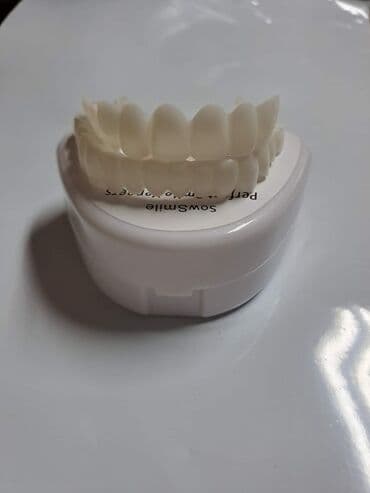 Ostalo: Snap on Smile navlake za zube
Cena:2100din/par — 4