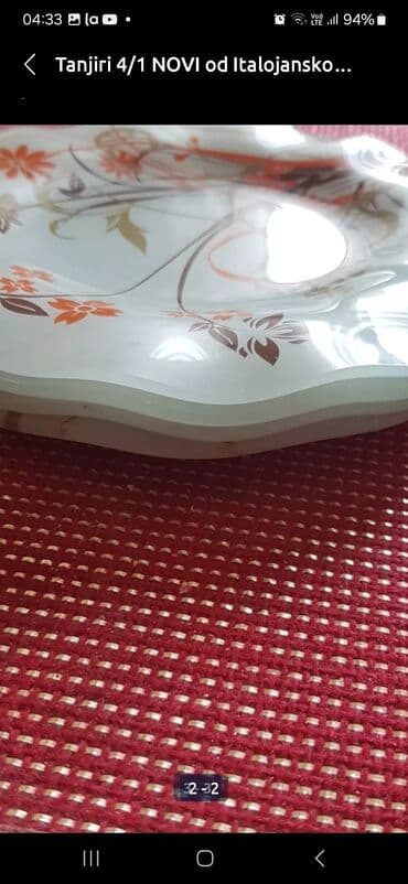 Kompleti posuđa: Tanjiri 4/1 NOVI plitki, od Italijanskog debljeg stakla, precnik 20cm — 2