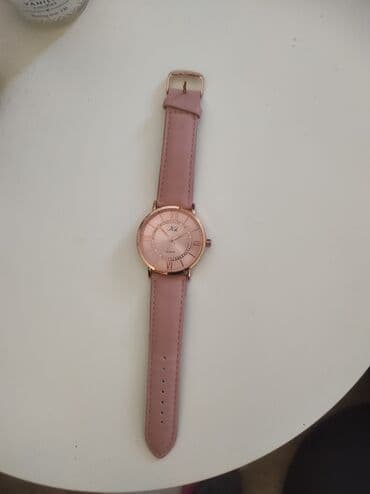 huda puderi: Klasični sat, Cartier, Ženski — 1
