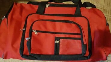 dres crvene zvezde za decu: Sportska torba 50x32x30cm, plus dzepovi sa strane koji se šire, puno — 4