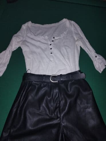 elegantni kompleti sa pantalonama: S (EU 36), Koža, bоја - Crna, Jednobojni — 1