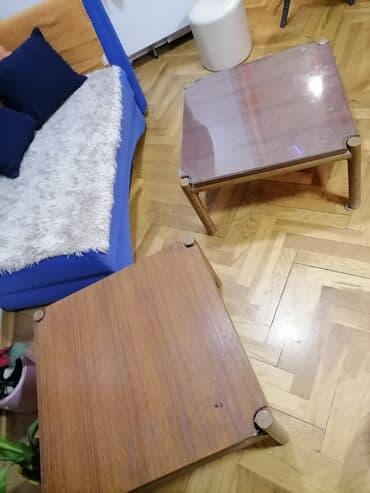 transformer sto: Stočić za dnevni ili. Ispravan. Oko 65/65/37. Ima dva ista. A — 4