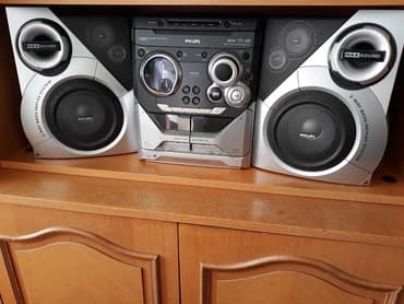 pioneer zvucnici za auto: Philips mini linija zvucnici 2 x 50w, 3 mp3 cd, 2 x tape — 1