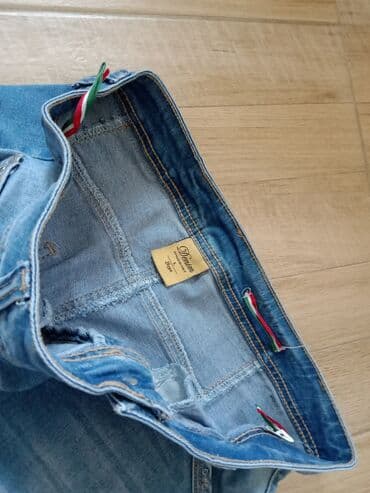 pantalone s: Teksas, Normalan struk, Ravne nogavice — 4