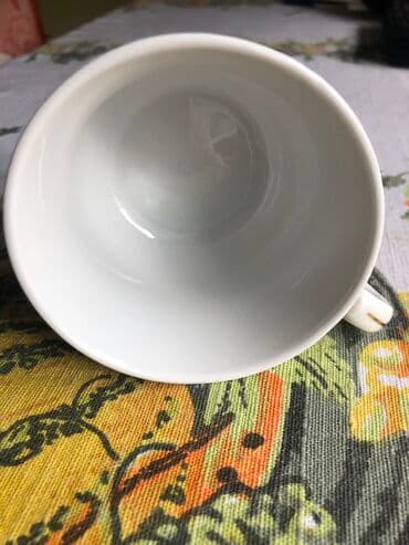 Kompleti posuđa: Od finog starog porcelana dve tacne bez šoljica, jedna šoljica sa — 20