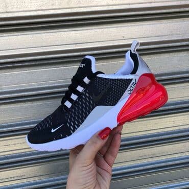 nike command patike: Nike air max 270 patike

Novo 
Brojevi 36 do 41

fb Moja Kupovina 1 — 6
