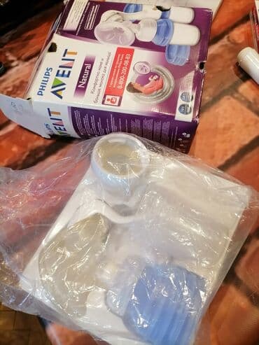 stvari za devojčice: Avent philips pumpica za izmuzavanje mama dojilja. Kompletna je, kao — 4
