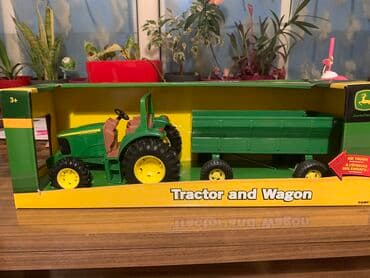 traktor na pedale za decu: Traktor sa prikolicom ! Tomy 3+ !!! Novo
Idealno za poklon — 1