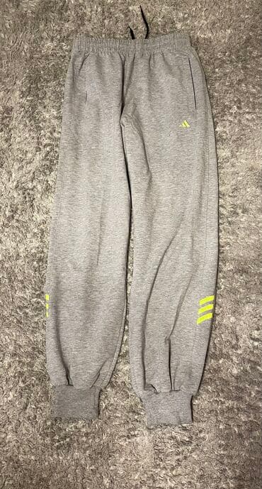trenerke s: Adidas, XL (EU 42), bоја - Siva — 1
