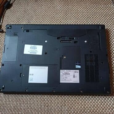 Fujitsu: AMD A4, 8 GB OZU, 15.4 " — 4