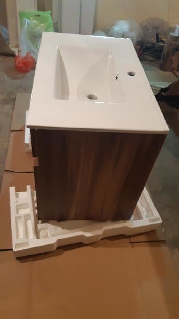 Komode: Ugradni lavabo sa korpusom
Dimenzije 61x47. Visina 40cm — 5