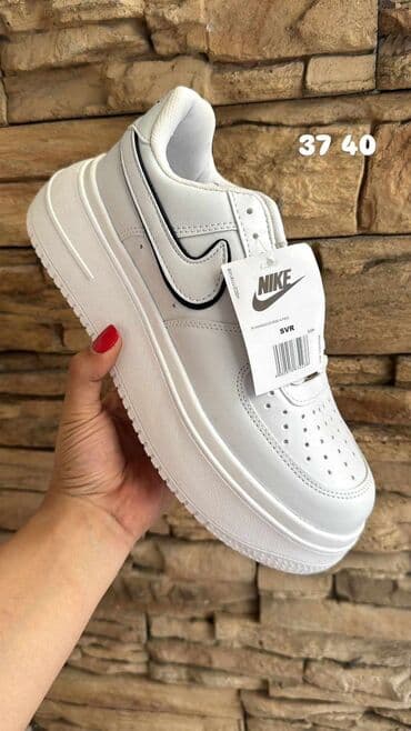 polovne balenciaga patike: 06. patike 
4000 din — 8