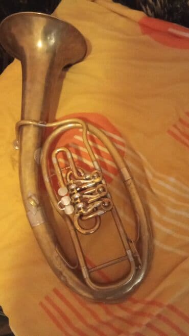 Muzički instrumenti: Duvacki instrument,tenor — 5