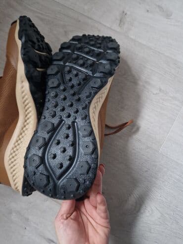 nivea kupka: Patike, Under Armour, veličina - 43 — 4