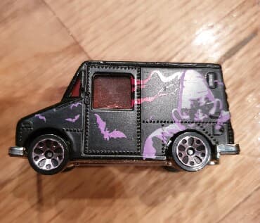 konjic za decu: MATCHBOX - MATTEL auto kombi za isporuku. Automobilcic igracka — 2