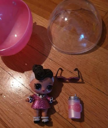 pink kombinezon: Lol suprise original lutka bling serija dollface.  — 2