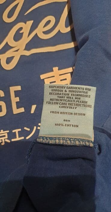 bermude teksas kratke: SuperDry - super dry plava muška majica. Piše xl velicina. Pazuh 54cm — 2