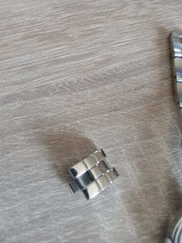 Satovi: Klasični sat, Guess, Ženski — 5