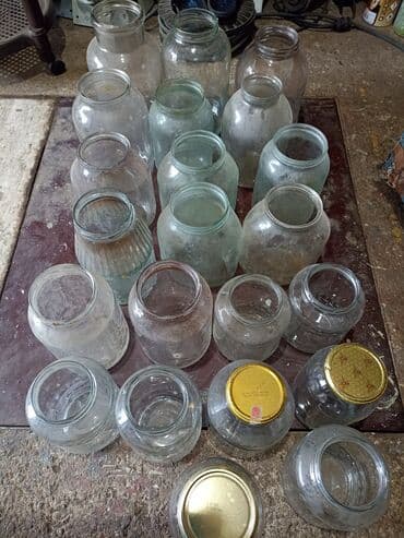 Ostalo posuđe: Staklene tegle sa slike zapremine od 1,5 do 2,5 litre, na stanju 34 — 3