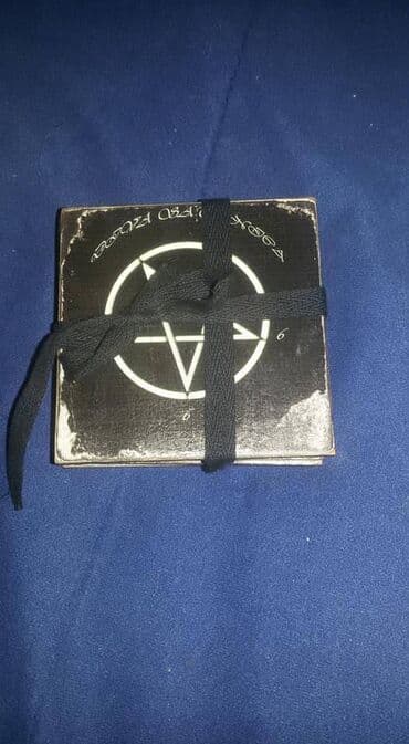 bela vunica: Coaster, color - Black, New — 2