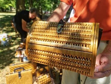 kalup za sladoled na stapicu: Pletena korpa od pruća, idealna za piknik. Pravougaonog je oblika sa — 4