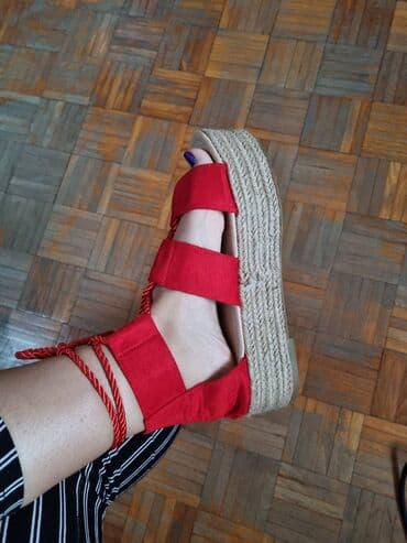 naocare u obliku srca: Sandale, 39 — 4