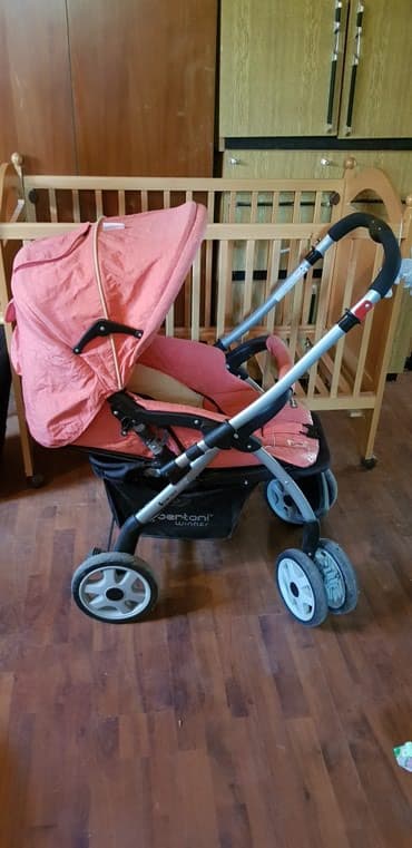 polovne igracke za bebe: Kolica za bebe u odlicnom stanju — 1