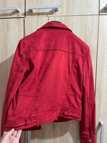 bershka ranac: Bershka jaknica od velura. Broj M. Jakna je u savrsenom stanju-bez — 5