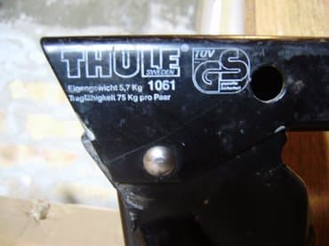 Vozila: Originalni "thule" krovni nosač, bio montiran na mazdu 323 sedan, malo — 1