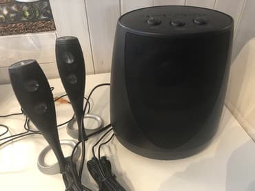 polovni usisivaci iz uvoza: Zvucnici Harman Kardon sa subwooferom, uvoz CH — 7